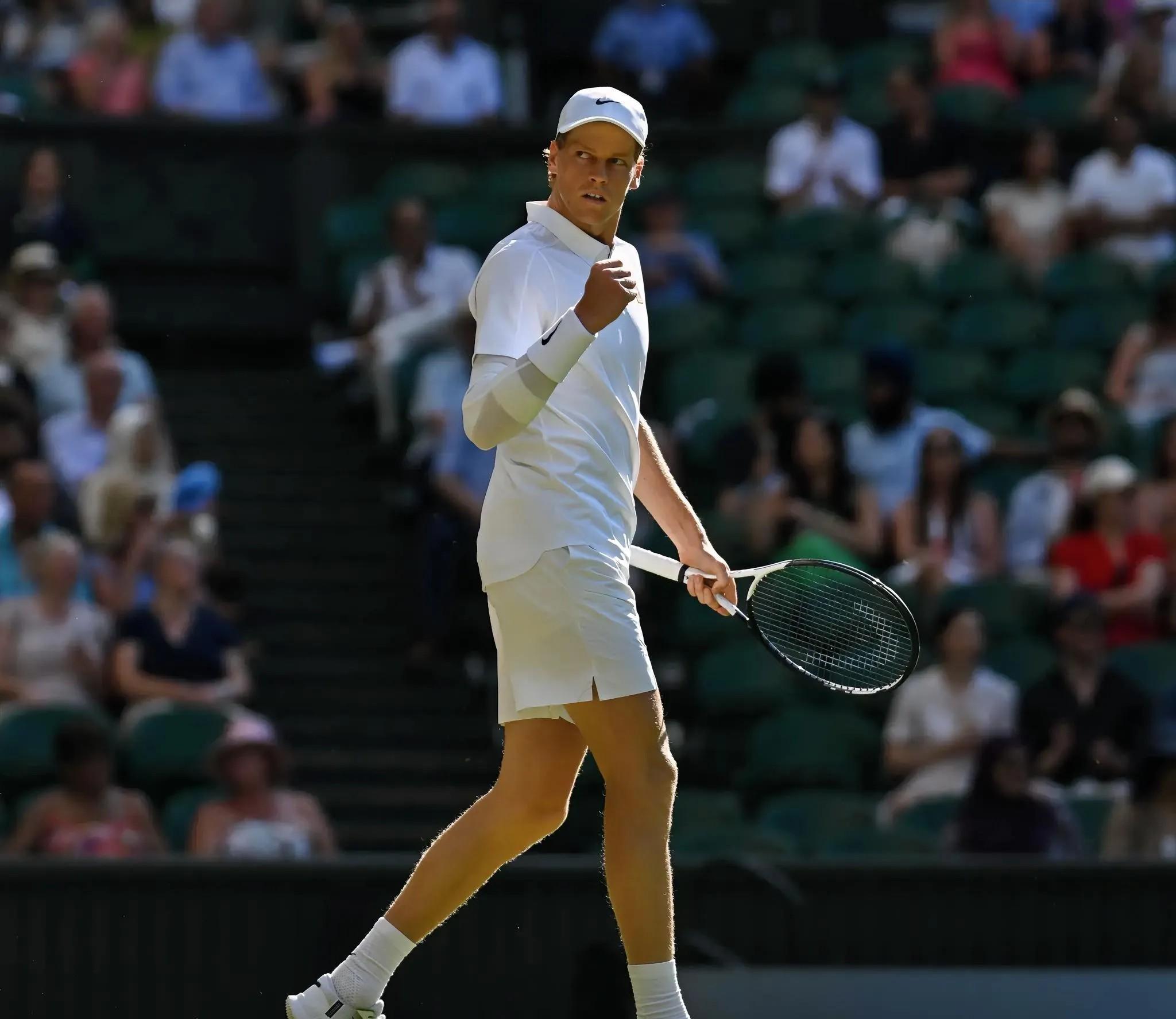 法网翻盘拉沃尔杯，辛纳点燃赛场