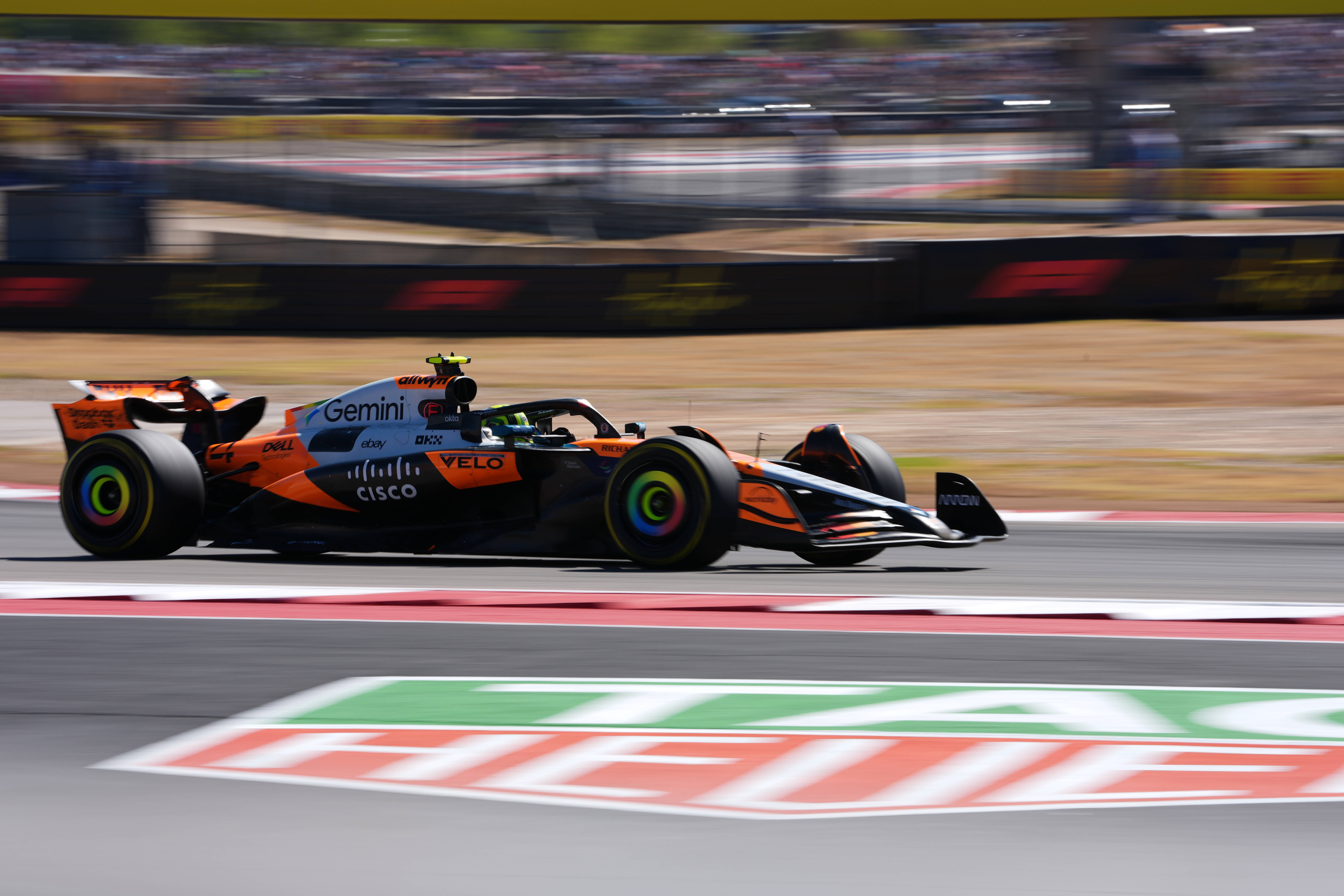 迈凯伦完胜威廉姆斯，维斯塔潘惊艳四座