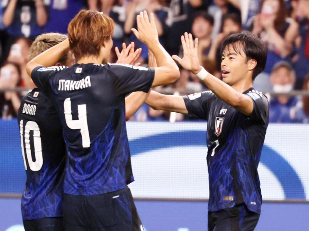 日本队完胜德国队，波尔统治全场